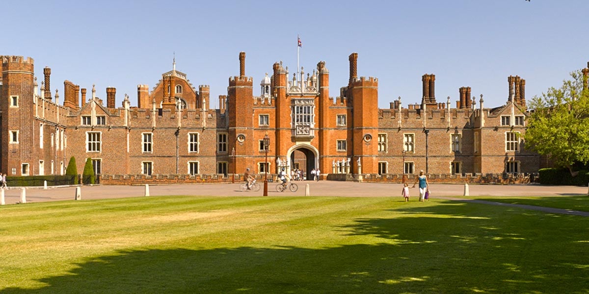 Gala Dinner Venue In London, Hampton Court Palace, Prestigious Venues