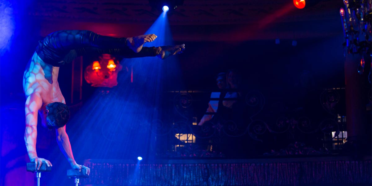 Acrobats For Events, Yellow Entertainment, Prestigious Venues