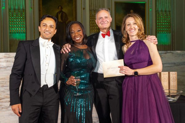 Guest Prizes at London Grand Ball, Prestigious Star Awards, 1030256